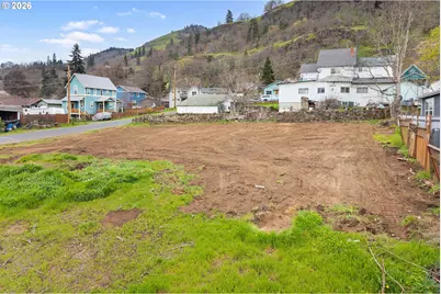 E Humboldt St, Bingen, WA 98605 - Photo 11