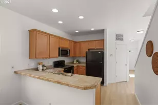 9205 N Macrum Ave, Portland, OR 97203 - Photo 9