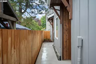 1128 NE 84th Ave, Portland, OR 97220 - Photo 3