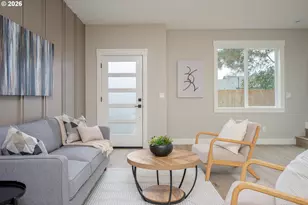 1128 NE 84th Ave, Portland, OR 97220 - Photo 5