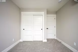 1128 NE 84th Ave, Portland, OR 97220 - Photo 29