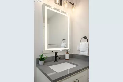 1128 NE 84th Ave, Portland, OR 97220 - Photo 27