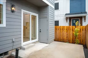 1128 NE 84th Ave, Portland, OR 97220 - Photo 35