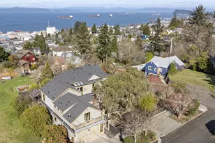 1175 11th St, Astoria, OR 97103 - Photo 3