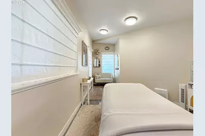 624 Fleet St, Brookings, OR 97415 - Photo 39