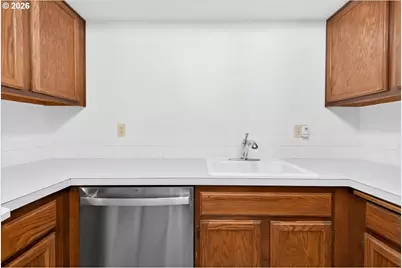 8717 SE Monterey Ave #304, Happy Valley, OR 97086 - Photo 7