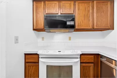 8717 SE Monterey Ave #304, Happy Valley, OR 97086 - Photo 13