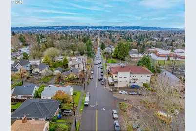 616 SE 60th Ave, Portland, OR 97215 - Photo 41
