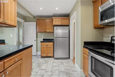 616 SE 60th Ave, Portland, OR 97215 - Photo 13