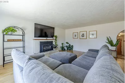 1458 Yolanda Ave, Springfield, OR 97477 - Photo 5