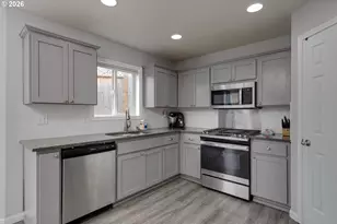 2149 NE Grandhaven St, McMinnville, OR 97128 - Photo 3