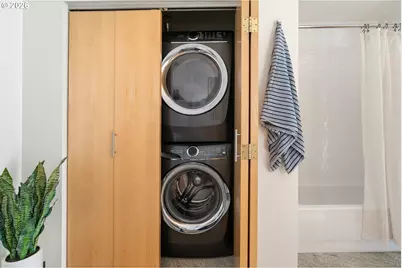 1400 NW Irving St #713, Portland, OR 97209 - Photo 33