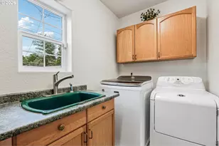 7918 SE Lincoln St, Portland, OR 97215 - Photo 29