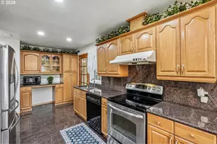 7918 SE Lincoln St, Portland, OR 97215 - Photo 13