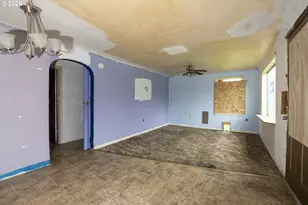 5418 A St, Springfield, OR 97478 - Photo 5