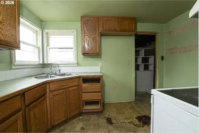 5418 A St, Springfield, OR 97478 - Photo 9