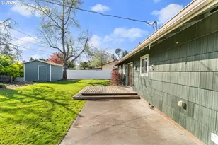 837 SE 169th Dr, Portland, OR 97233 - Photo 17