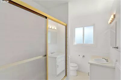 837 SE 169th Dr, Portland, OR 97233 - Photo 13