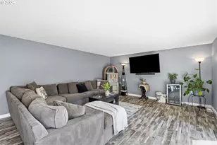 13113 SE 19th St, Vancouver, WA 98683 - Photo 9