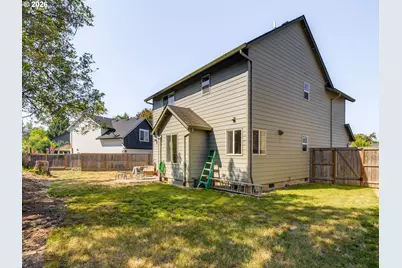 697 SE Millright Ct, McMinnville, OR 97128 - Photo 29
