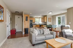697 SE Millright Ct, McMinnville, OR 97128 - Photo 9