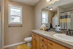 697 SE Millright Ct, McMinnville, OR 97128 - Photo 21