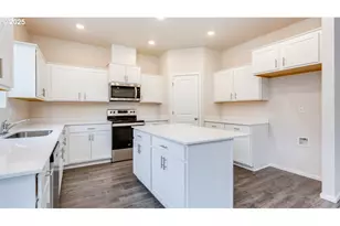 16722 SE Crossland St, Happy Valley, OR 97086 - Photo 7