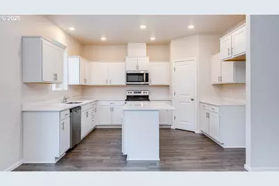 16722 SE Crossland St, Happy Valley, OR 97086 - Photo 5