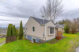 175 NW 3rd St, Willamina, OR 97396 - Photo 3