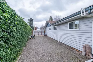 4433 41st Ave NE, Salem, OR 97305 - Photo 19