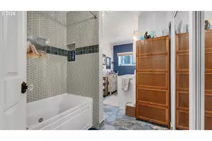 2206 Marion St, North Bend, OR 97459 - Photo 13