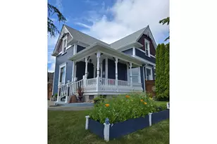 2206 Marion St, North Bend, OR 97459 - Photo 3