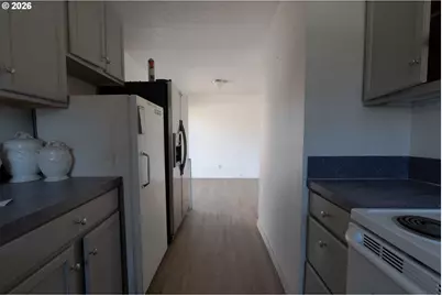 544 SW 1st St, Sheridan, OR 97378 - Photo 7