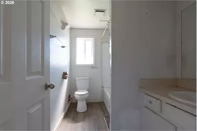 544 SW 1st St, Sheridan, OR 97378 - Photo 9