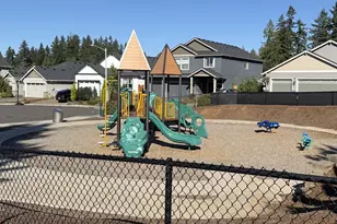 1086 E 1st Ave, Estacada, OR 97023 - Photo 33