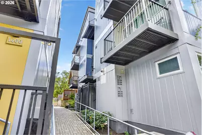 8120 N Interstate Ave #204, Portland, OR 97217 - Photo 37