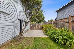14214 SE Crystal Springs Blvd, Portland, OR 97236 - Photo 41