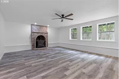 14214 SE Crystal Springs Blvd, Portland, OR 97236 - Photo 15