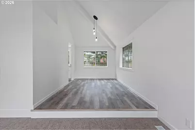 14214 SE Crystal Springs Blvd, Portland, OR 97236 - Photo 7