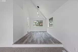 14214 SE Crystal Springs Blvd, Portland, OR 97236 - Photo 7