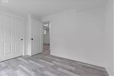 14214 SE Crystal Springs Blvd, Portland, OR 97236 - Photo 21