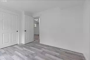 14214 SE Crystal Springs Blvd, Portland, OR 97236 - Photo 21