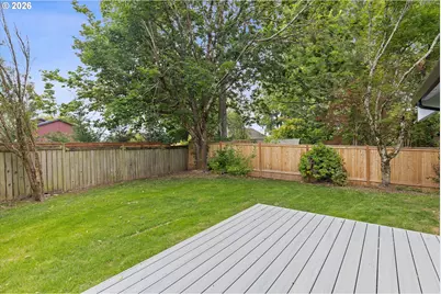 14214 SE Crystal Springs Blvd, Portland, OR 97236 - Photo 43