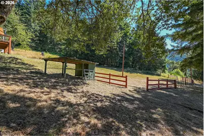 295 Wolf Valley Dr, Umpqua, OR 97486 - Photo 29
