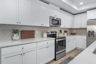 16609 SW Botany Bay Ln, Portland, OR 97224 - Photo 13