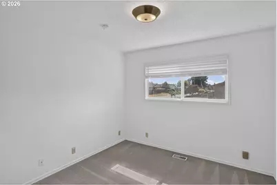 51929 SE Woodmere Ct, Scappoose, OR 97056 - Photo 9