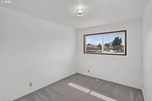 51929 SE Woodmere Ct, Scappoose, OR 97056 - Photo 11