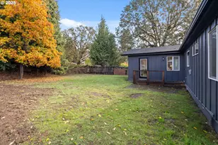 646 SE Oak St, White Salmon, WA 98672 - Photo 27