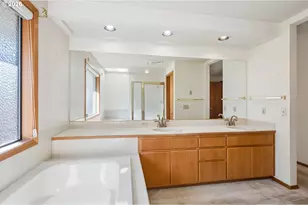 2003 NE 155th Ct, Portland, OR 97230 - Photo 25