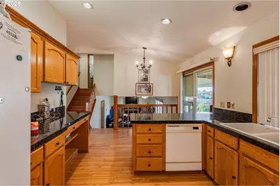 2811 NE 6th St, Gresham, OR 97030 - Photo 11